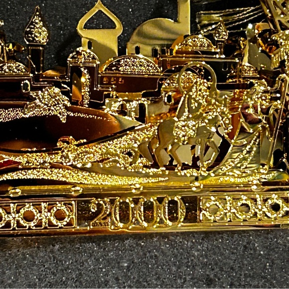 Danbury Mint Bethlehem 2000 Millennium Annual Gold Christmas Ornament Keepsake - Picture 11 of 11